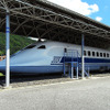 「東海道新幹線の50年」は、開業から現在まで運行速度や輸送力の向上など「現状に安住しない数々の『進化』」を遂げてきたことが評価された。写真は鉄道総合技術研究所の風洞技術センター（滋賀県米原市）で保存されている試作車の955形「300X」。