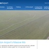 英サウサンプトン空港、巨大口ヒゲ現る（1）