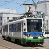 福井鉄道の電車は福井市の中心市街地に限り、道路上に敷設された軌道を走る。
