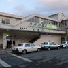 「青い森ホリデーフリーきっぷ」は三沢駅（写真）など駅員がいる駅でのみ発売していたが、9月から全国コンビニでの発売も始めた。