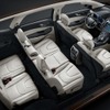 新型 フォード エッジ の3列シート7名乗り