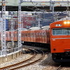 大阪環状線で運用されている旧国鉄車の103系と201系は全て323系に置き換えられる。写真は103系。