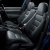 VW ゴルフ 史上最強モデル「R32」を日本発売