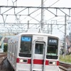 東武初のATCが来年1月から東上線川越市～小川町間で使用を開始することが決まった。写真は今回のATC導入区間の坂戸駅に入線する東上線の電車。