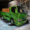 日野 デュトロ ハイブリッド カーゴ（東京オートサロン15）