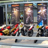 【東京モーターサイクルショー06】キッズも楽しみ、仮面ライダー マシン