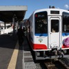 三陸鉄道は3月14日にダイヤ改正を実施する。写真は釜石駅で発車を待つ南リアス線の列車。