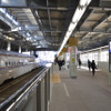 W7系が停車する新幹線金沢駅ホーム。日常的な光景になる日はもうすぐだ
