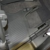 「Vスライド機構」のシートレール