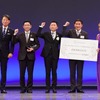 左から、MBJ上野社長、浜松ヤナセ株式会社 鈴木専務、鈴木社長、大隅常務、ゲストプレゼンターの倖田來未さん