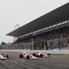 ストレートを走る3台の歴代マクラーレン・ホンダ