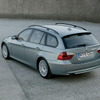 BMW 3シリーズ に 320iツーリング を追加