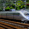 山陽新幹線の百円玉は500系がデザインされる。