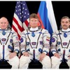 42Sクルーの（左から）スコット・ケリー宇宙飛行士、ゲナディ・パダルカ宇宙飛行士、ミカエル・コニエンコ宇宙飛行士
