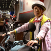 【東京モーターサイクルショー15】ホンダのBULLDOGコンセプト、女性デザイナーの狙いとは!?