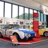 トヨタ スポーツ800 レース仕様車（手前）とホンダ S800 RSCレース仕様車（奥）