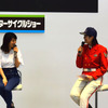 大島優子さんとクイーンスターズ隊員（東京モーターサイクルショー15）