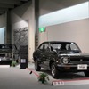トヨタマークIIGSS（左）とトヨタカローラレビン（右）