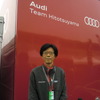 アウディジャパンの大喜多社長（後ろは#21 Audi Team Hitotsuyamaのトランスポーター）。