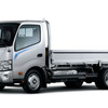 トヨタ ダイナ カーゴ ワイドキャブ・ロングデッキ・フルジャストロー・2t積・ディーゼルハイブリッド車・2WD Gパッケージ装着車