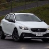 全高を30mmプラス。それでいて腰高感は感じさせないのがいい