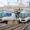 今回のツアーでは賢島駅で50000系全3編成の並びを撮影できる。写真は志摩磯部駅で並ぶ50000系の2編成。