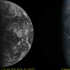 左：ひまわり７号の可視画像（1時間ごと）右：ひまわり８号の可視合成カラー画像（10分ごと）