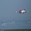 4月23日の午後2時30分、ホンダジェットが羽田空港のC滑走路（RW34R）にアプローチ。