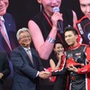 マツダ中国董事長である稲本信秀氏とジャン・ウェイ氏