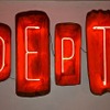 「デプト（DEPT）」