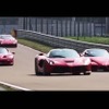 イタリア・フィオラノを疾走するラ・フェラーリ、エンツォ、F50、F40