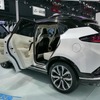 【上海モーターショー15】中国上海汽車、自動運転SUV『MG iGS』を初公開