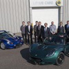 1995年式ロータスエリーゼと最新のエリーゼ20周年記念車