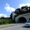 前田トンネルの上を越えるモノレール用橋脚（H地点）