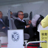 ミス日本と張会長がドカン…シートベルトを後席でも