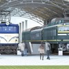 本館に隣接する「旧京都駅上家」のイメージ。『トワイライトエクスプレス』の機関車1両と客車2両など計6両が展示される。