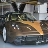 最新のスーパーカーも展示されていた