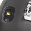 本体裏の上部にはカメラのレンズLEDが並んでいる。