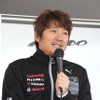 2015年4月「モータースポーツ2015 フェスティバル イン お台場」トークショーに登場した近藤真彦氏（参考画像）：《撮影 吉田 知弘》レスポンス