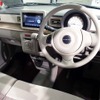 新型ラパンの運転席周り