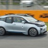 岩岡万梨恵さんがドライブするBMW i3