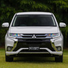 三菱 アウトランダー PHEV G Premium パッケージ