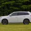 三菱 アウトランダー PHEV G Premium パッケージ