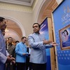 サイクリングイベントを発表するプラユット首相ら（１８日）
