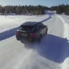 ベントレー ベンテイガの開発プロトタイプ車（動画スクリーンショット）