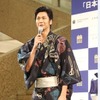 速水もこみちの全身ショット