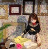 「LiccA CAFE」店内に展示されているリカちゃん人形