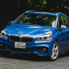 BMW 2シリーズ グランツアラー で愛犬と共に