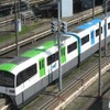 2000形のリニューアル車。7月18日から運行を開始する。