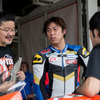 【鈴鹿8耐】唯一のKTMで参戦、HOOTERS旋風が巻き起こる！？［動画］